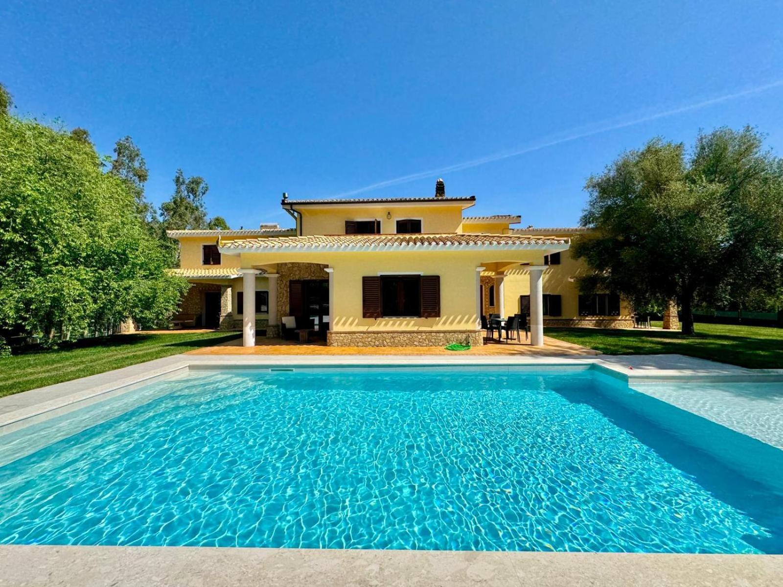 Villa With Pool คาร์เตดู ภายนอก รูปภาพ