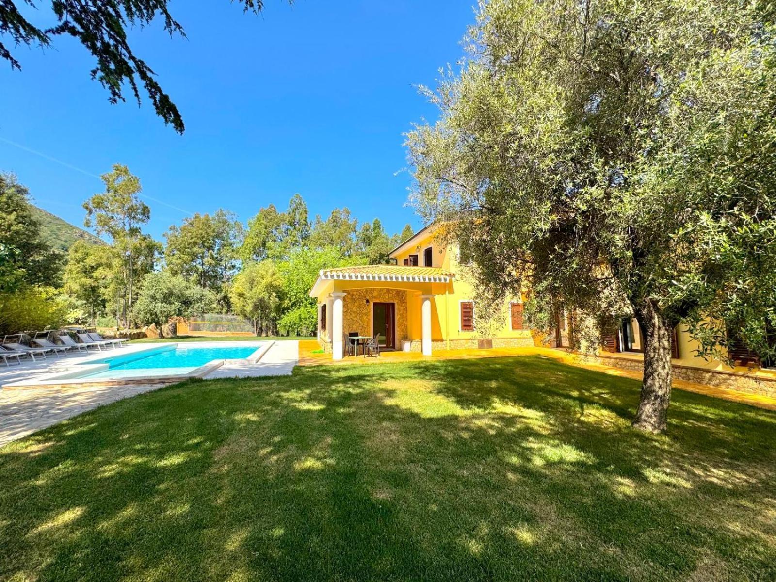 Villa With Pool คาร์เตดู ภายนอก รูปภาพ